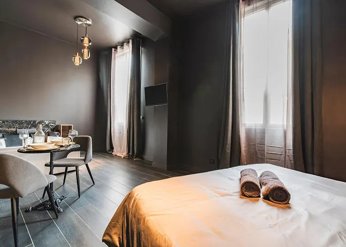 Balnéo Des Sacres-reims-centre Appartement Reims